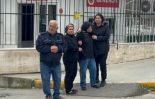 Antalya'da arazide gömülü bulunan genç kızın cenazesi ailesine teslim edildi