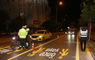 Antalya'da polis ekipleri yılbaşı denetiminde