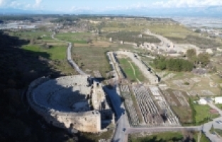 Antalya'daki müze ve ören yerleri 2023'te 3 milyonu aşkın ziyaretçi ağırladı