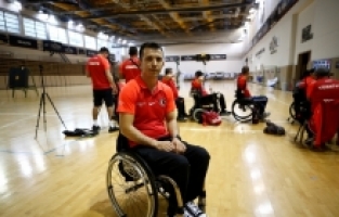 Dünya şampiyonu gazi okçu, Paralimpik Oyunları'nda da madalyayla hedefiyle çalışıyor