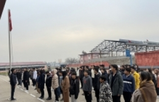 Gaziantep ve çevre illerdeki okullarda şehitler için saygı duruşunda bulunuldu