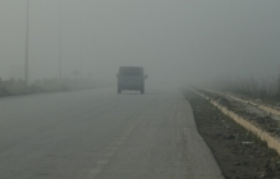 Sis nedeniyle görüş mesafesi düştü