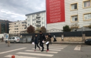 Hatay'da polis okul önlerinde denetim yaptı