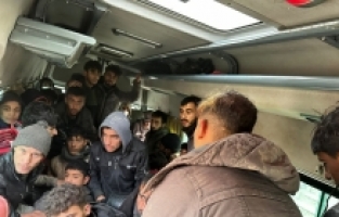 Hatay'da yurda yasa dışı yollarla giren 53 Suriye uyruklu yakalandı