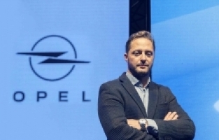 Opel Türkiye, 2023'te binek, ticari ve toplam pazarda satışlarını ikiye katladı