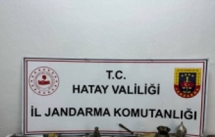 Hatay'da tarihi eser operasyonunda sikke ve objeler ele geçirildi
