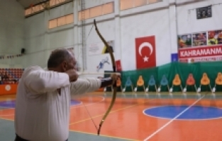 Kahramanmaraş'ta geleneksel Türk okçuluğu yarışması düzenlendi