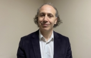 Kasık ağrısıyla gittiği hastanede bağırsağından 3 kilogram tümör çıktı