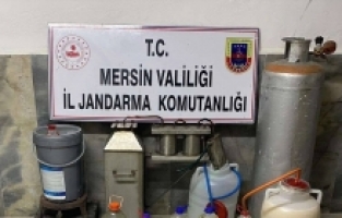 Mersin'de 150 litre sahte içki ele geçirildi