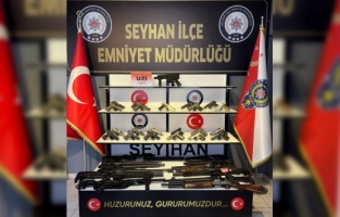 Adana'da operasyon ve denetimlerde 43 ruhsatsız silah ele geçirildi