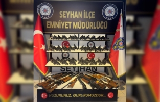 Adana'da operasyon ve denetimlerde ruhsatsız 80 silah ele geçirildi