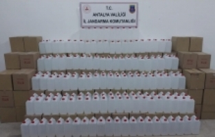 Antalya'da 7 ton kaçak etil alkol ele geçirildi