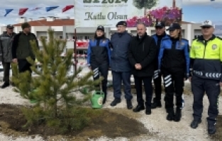 Burdur'da Dünya Ormancılık Günü'nde 2 bin fidan toprakla buluşturuldu