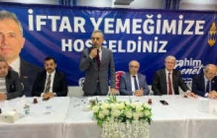 Cumhur İttifakı Adayı Çenet, basınla iftarda buluştu