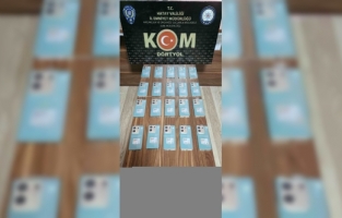 Dörtyol'da 22 kaçak cep telefonu ele geçirildi