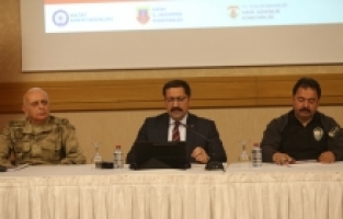 Hatay Valisi Mustafa Masatlı, basın mensuplarıyla bir araya geldi