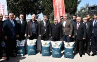 Osmaniye'de 340 çiftçiye 34 ton soya tohumu dağıtıldı