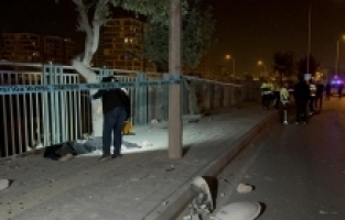 Adana'da kaldırıma çarpan motosikletteki 2 kişi öldü