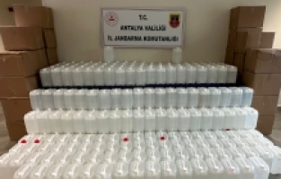Antalya'da 3 ton etil alkol ele geçirildi