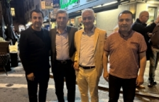 Antalyalı gazeteciler, Nürnberg'de Bavyera eyaleti SPD Milletvekili Arif Taşdelen ile buluştu