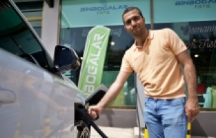 Elektrikli araç sayısı artınca işletmeciler de iş yerlerine şarj üniteleri kurmaya başladı