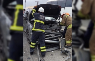 Hatay'da zincirleme trafik kazasında 7 kişi yaralandı