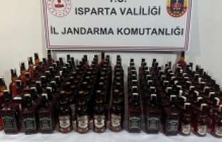 Isparta'da kaçak içki operasyonunda 4 şüpheli yakalandı