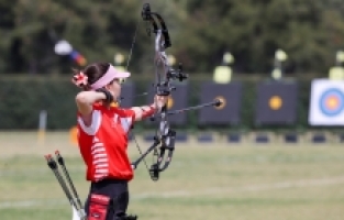 Klasik Yay Kadın Milli Takımı, Türkiye rekoru kırdı