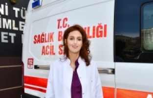 Meslektaşının müdahalesiyle yaşama tutunan hemşire, işine döndü