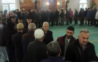 Osmaniye'de bayram namazında Gazze için dua edildi