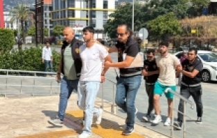 Alanya'da 2 kişinin yaralandığı silahlı saldırıda gözaltına alınan 3 kişiden 1'i tutuklandı