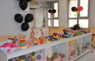 Bilecik'ten Mersin'deki kırsal mahalleye oyuncaklarla “yardımlaşma köprüsü“ kurdular