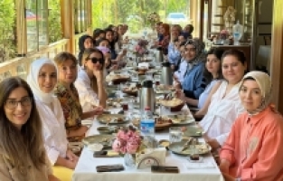 Ankara'da Osmaniyeli kadın bürokrat ve akademisyenler kahvaltıda buluştu