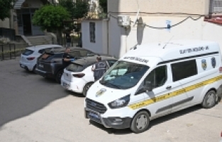 Adana'da boşandığı eşini öldüren kişi aynı silahla intihar etti