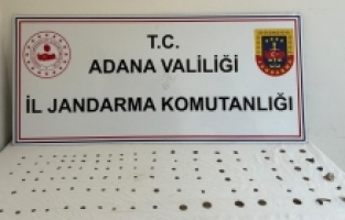 Adana'da 100 sikke ve 5 obje ele geçirildi