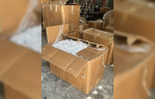 Adana'da kaçak sigara operasyonunda 2 kişi gözaltına alındı