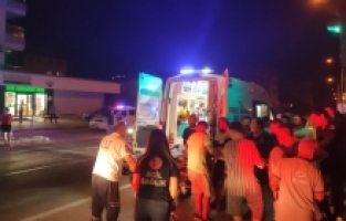 Adana'da kazada yaralanan motosiklet sürücüsü tedavi gördüğü hastanede öldü