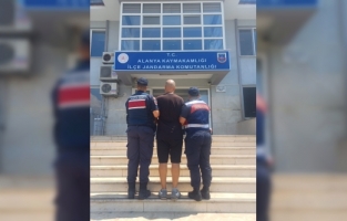 Interpol'ün kırmızı bültenle aradığı Rus uyruklu kişi Alanya'da yakalandı