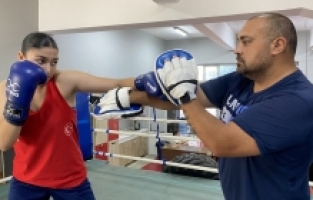 Yıldızlar Avrupa şampiyonu boksör Buse Nur Yazan, gözünü Dünya Şampiyonası'na çevirdi