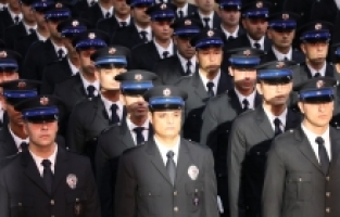 Adana'da eğitimini tamamlayan 308 polis adayı yemin etti