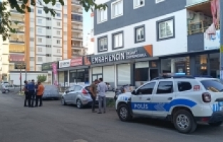 Adana'da 9. kat penceresinden düşen genç öldü