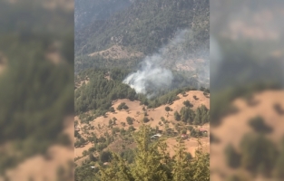 Adana'da orman yangınına müdahale eden helikopter suya düştü