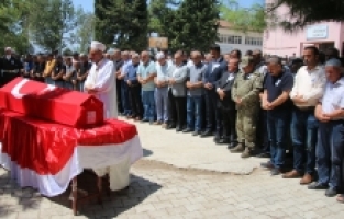 Beyin kanaması sonucu yaşamını yitiren askerin cenazesi Hatay'da defnedildi