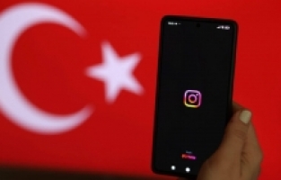 İnstagram saat 21.30'da açılacak