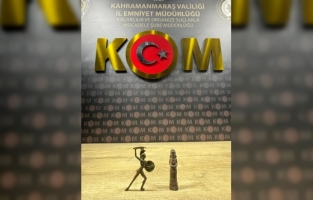 Kahramanmaraş'ta bir araçta tarihi eser niteliğinde 2 heykel ele geçirildi