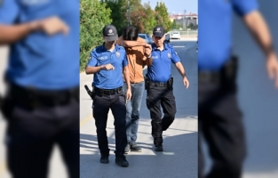 Adana'da direksiyon sınavını geçemeyen kadının eşi görevliyi darbetti