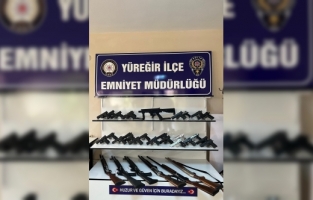 Adana'daki operasyon ve denetimlerde 32 ruhsatsız silah ele geçirildi