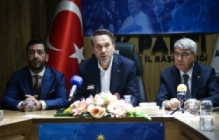 Bakan Bayraktar, Osmaniye'de "Türkiye Buluşmaları" programında konuştu