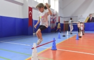 Osmaniye'de spora yatkınlığı olan öğrencilerin eğitimi başladı