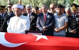 Şehit Jandarma Uzman Çavuş Mehmet Aykanat'ın cenazesi Osmaniye'de defnedildi